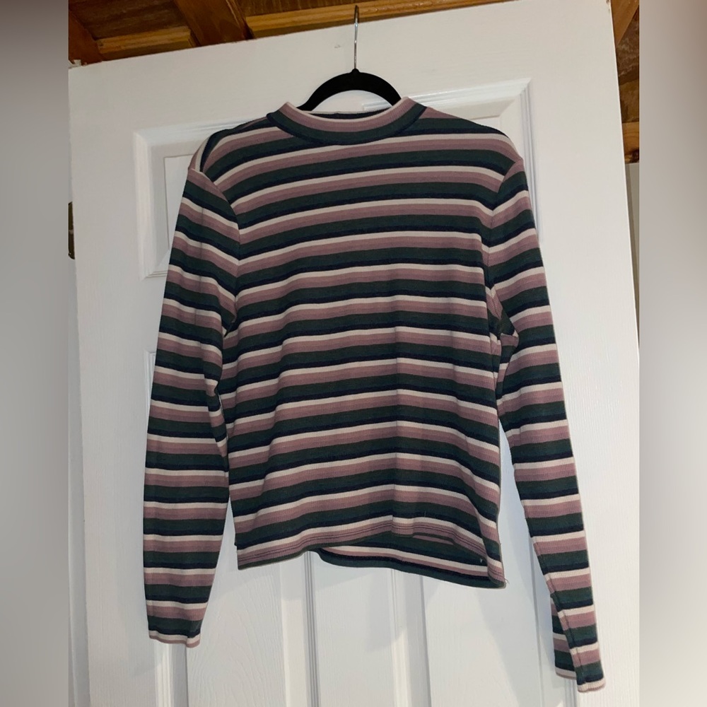 AMERICAN EAGLE MOCK NECK SWEATER